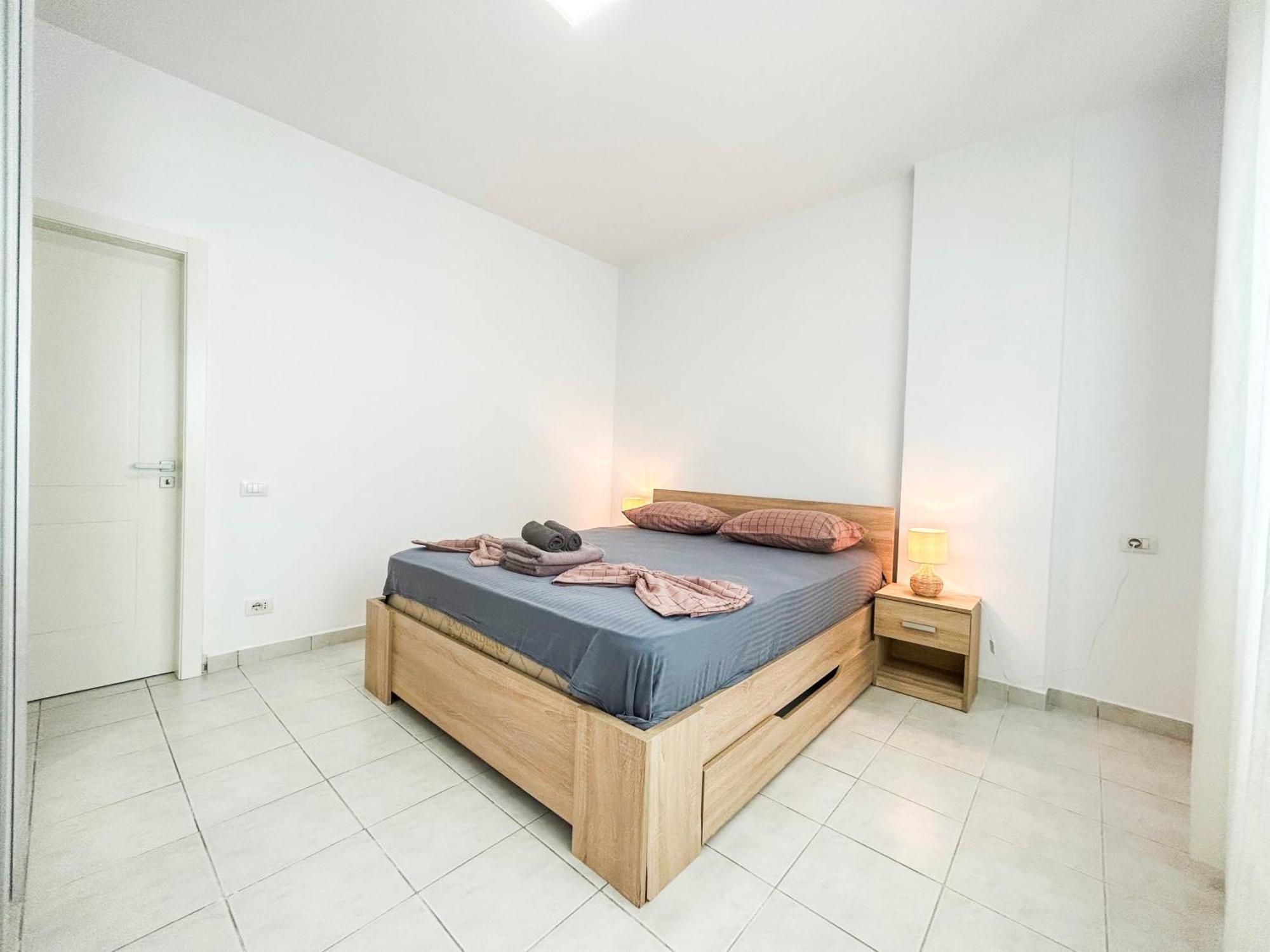 Nouveau 623 Apartment *